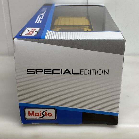 Maisto 2003 Hummer H2 SUV Yellow 1/27 Diecast Model Special Edition - Picture 10 of 10